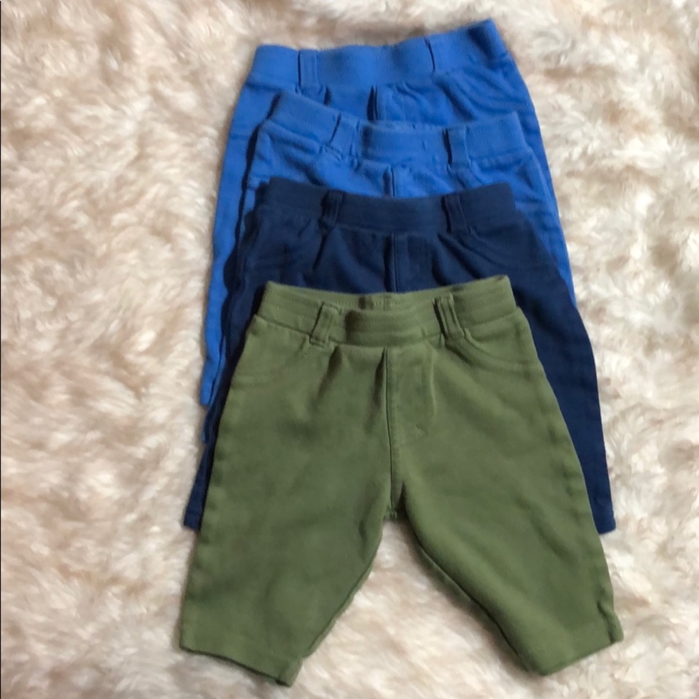 Bundle of 5 pairs pants size 0-3 months